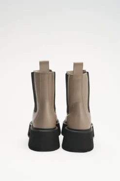Cph683 Vitello><noscript><img width=